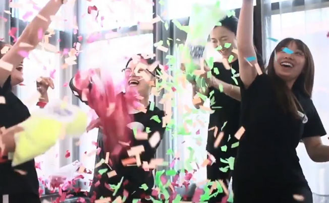 Boomwow Confetti Pillow