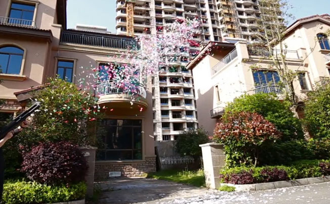 Boomwow Electric Confetti Gun